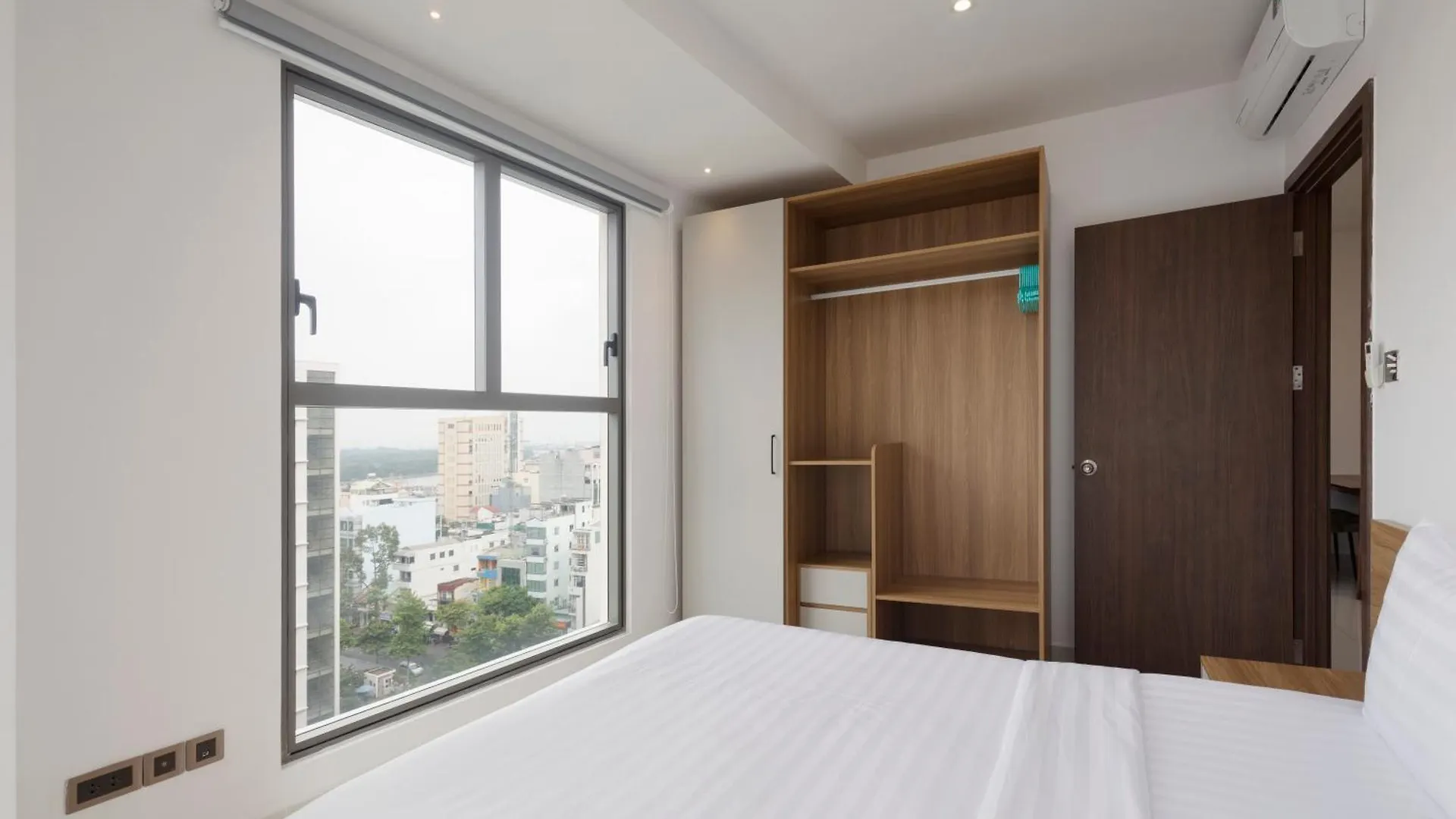 Smile Home - Saigonroyal - Tresor Apartment - Center District 4 Ho Chi Minh City Aparthotel